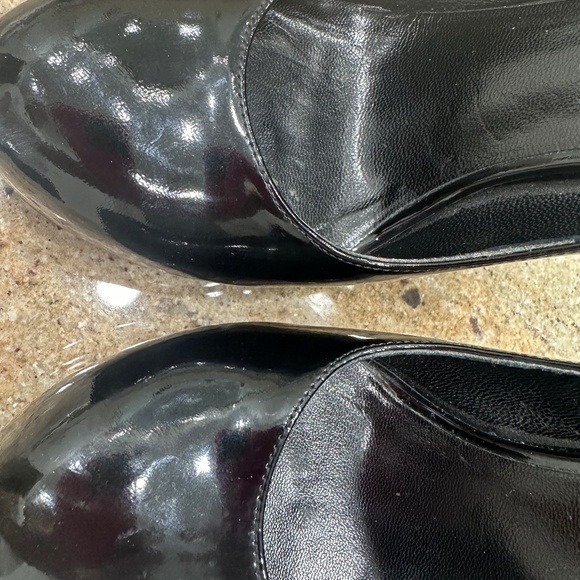 NWOT YVES SAINT LAURENT BLACK HEELS - Picture 6 of 16
